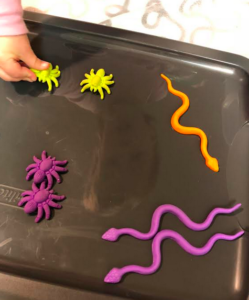 how to make a halloween sensory bean bin